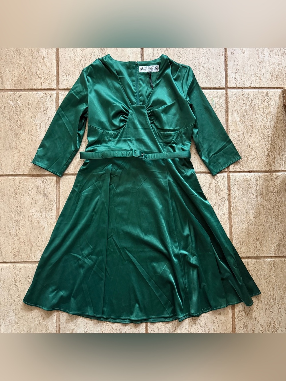 Hell Bunny Vixen Women Size L Emerald Green Mylene Dress NWT Satin Rockabilly